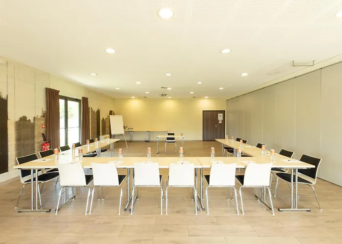 Golden Tulip Avignon Le Paradou